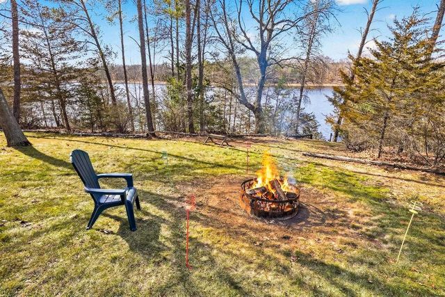 W8510 Lake Point Court, Oxford, WI 53952