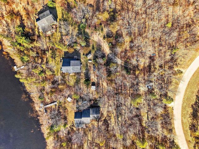 W8510 Lake Point Court, Oxford, WI 53952