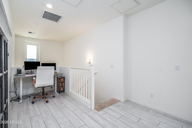 300 N GILA SPRINGS Boulevard 212, Chandler, AZ 85226