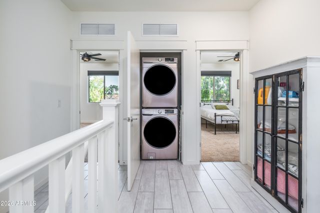 300 N GILA SPRINGS Boulevard 212, Chandler, AZ 85226