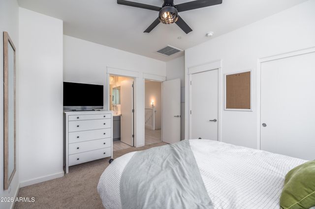 300 N GILA SPRINGS Boulevard 212, Chandler, AZ 85226