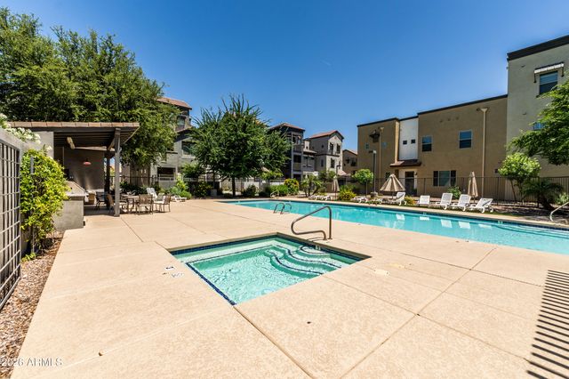 300 N GILA SPRINGS Boulevard 212, Chandler, AZ 85226