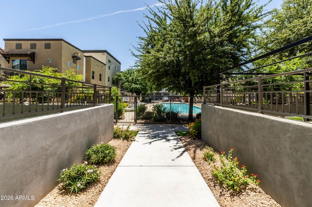 300 N GILA SPRINGS Boulevard 212, Chandler, AZ 85226