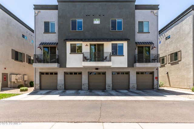 300 N GILA SPRINGS Boulevard 212, Chandler, AZ 85226