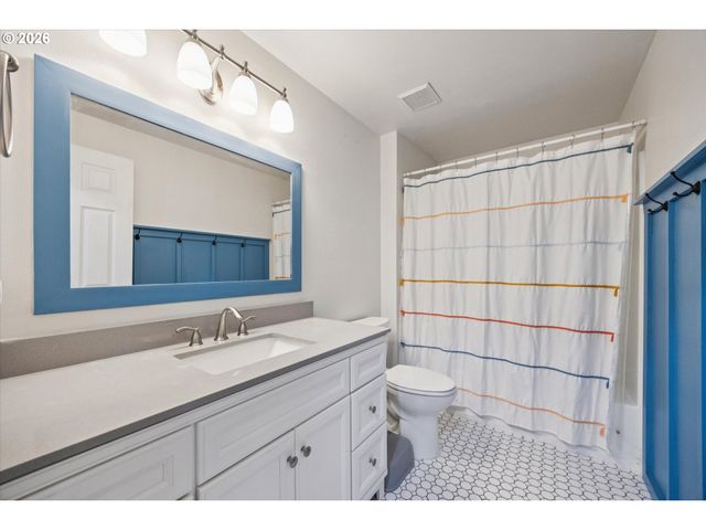 17500 Nw WOODMERE Ct, Beaverton, OR 97006
