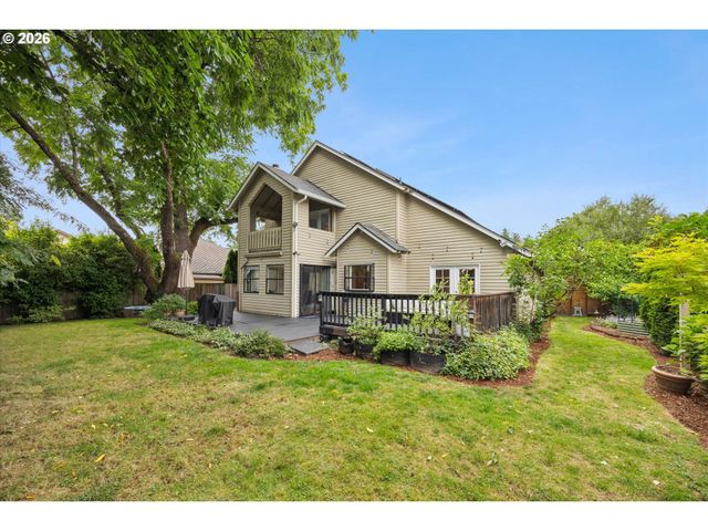 17500 Nw WOODMERE Ct, Beaverton, OR 97006
