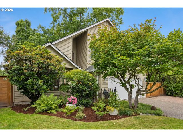 17500 Nw WOODMERE Ct, Beaverton, OR 97006
