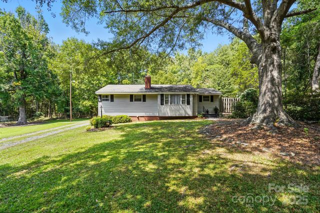 4825 Edgeland Road, Edgemoor, SC 29712