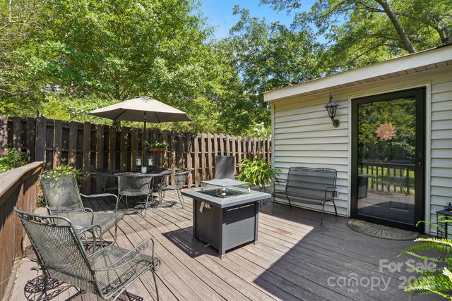 4825 Edgeland Road, Edgemoor, SC 29712