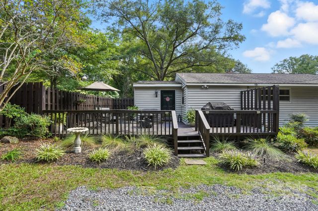 4825 Edgeland Road, Edgemoor, SC 29712