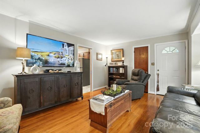 4825 Edgeland Road, Edgemoor, SC 29712