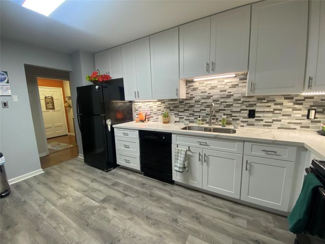 26604 Edgewood, Huntsville, TX 77320