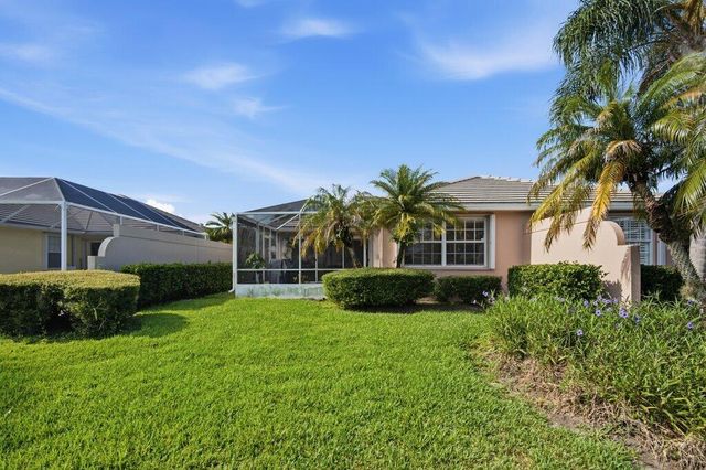1301 NW Bentley Cir Apt B, Port St Lucie, FL 34986