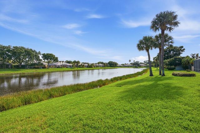 1301 NW Bentley Cir Apt B, Port St Lucie, FL 34986