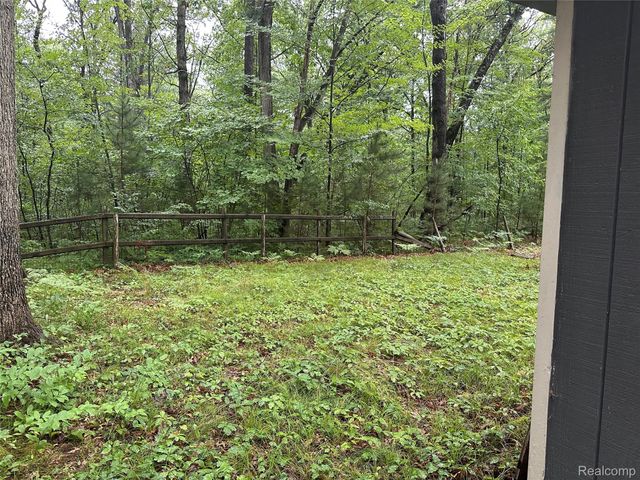 2673 Ivan, Harrison, MI 48625