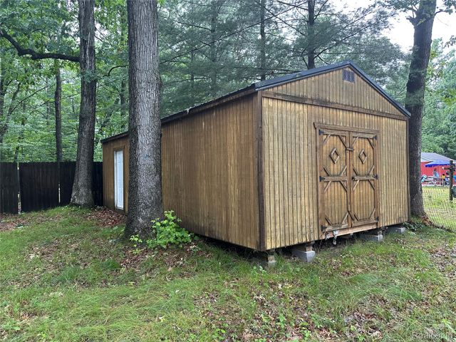 2673 Ivan, Harrison, MI 48625