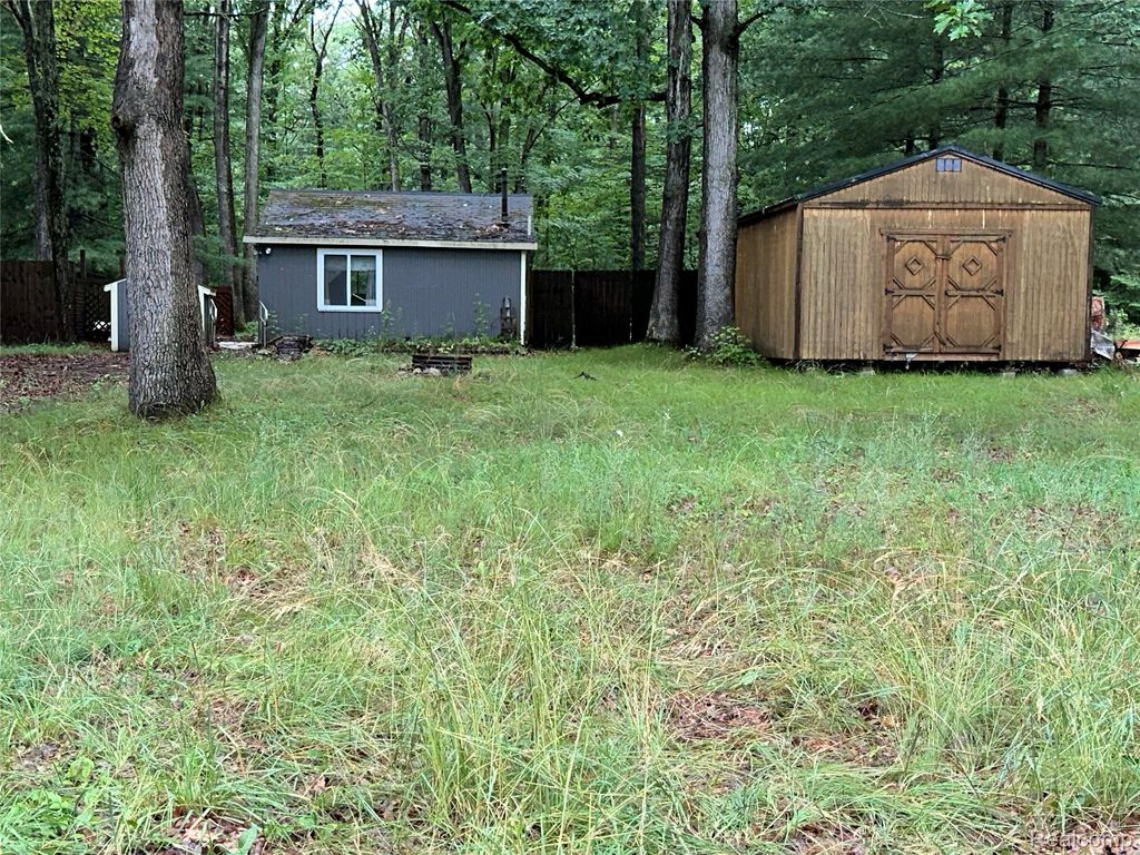 2673 Ivan, Harrison, MI 48625