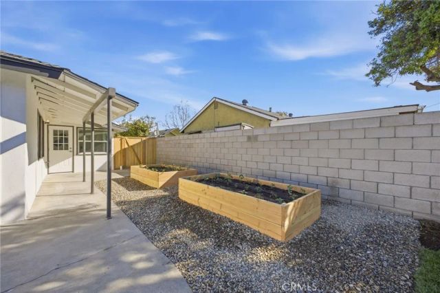 1316 W Beacon Avenue, Anaheim, CA 92802