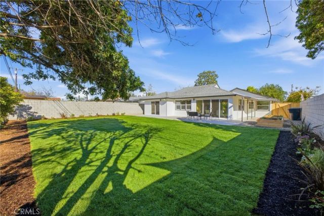 1316 W Beacon Avenue, Anaheim, CA 92802