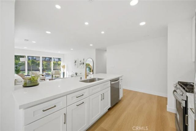 1316 W Beacon Avenue, Anaheim, CA 92802