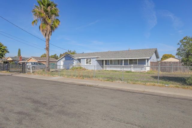 2827 Toy Ave, Sacramento, CA 95822