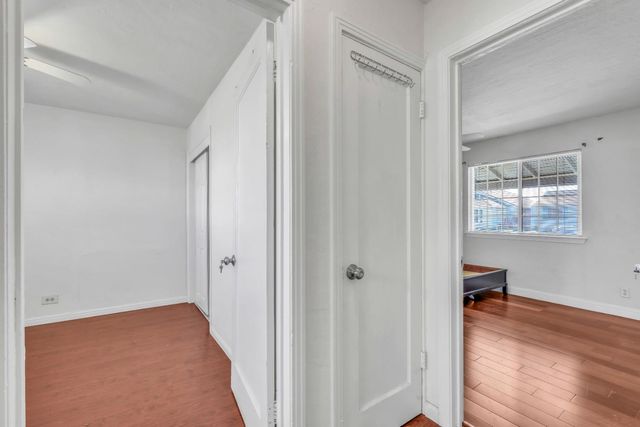 2827 Toy Ave, Sacramento, CA 95822