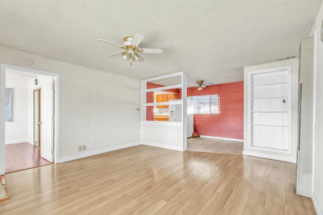 2827 Toy Ave, Sacramento, CA 95822