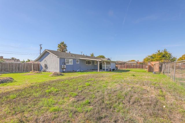 2827 Toy Ave, Sacramento, CA 95822