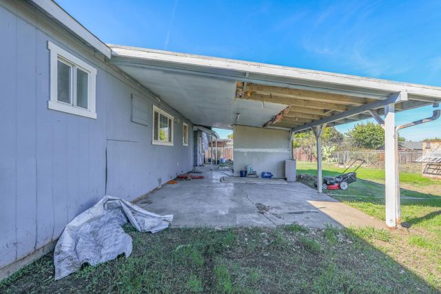 2827 Toy Ave, Sacramento, CA 95822