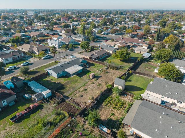 2827 Toy Ave, Sacramento, CA 95822