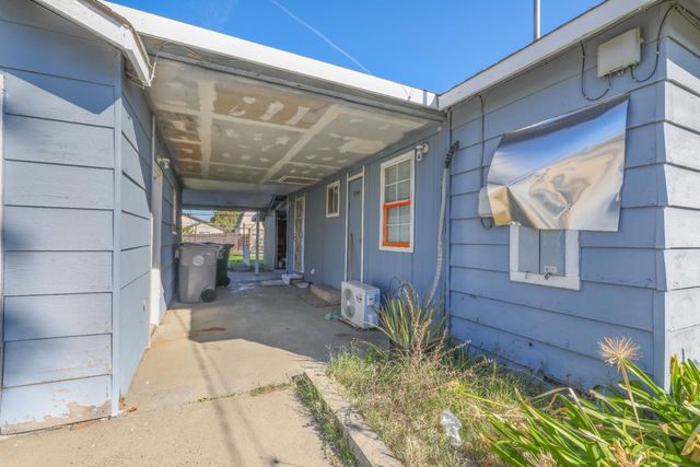 2827 Toy Ave, Sacramento, CA 95822