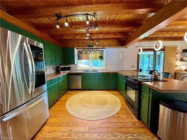 4547 NC Highway 704 W, Westfield, NC 27053