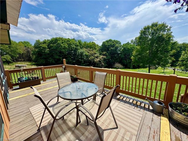 4547 NC Highway 704 W, Westfield, NC 27053