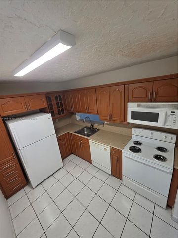 8600 SW 133rd Ave Rd 424, Miami, FL 33183