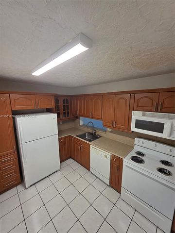 8600 SW 133rd Ave Rd 424, Miami, FL 33183