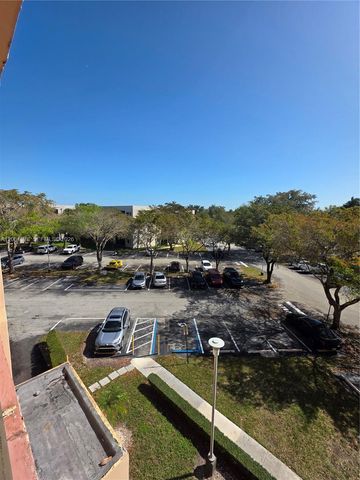 8600 SW 133rd Ave Rd 424, Miami, FL 33183