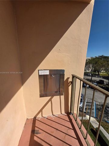 8600 SW 133rd Ave Rd 424, Miami, FL 33183