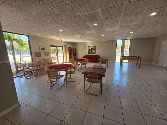 8600 SW 133rd Ave Rd 424, Miami, FL 33183