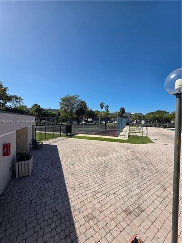 8600 SW 133rd Ave Rd 424, Miami, FL 33183