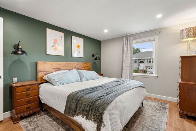 25 Fellsmere Ave, Wakefield, MA 01880