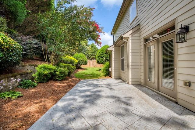204 Northbrooke Court, Woodstock, GA 30188
