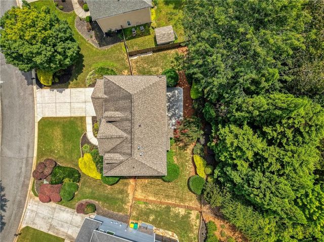 204 Northbrooke Court, Woodstock, GA 30188