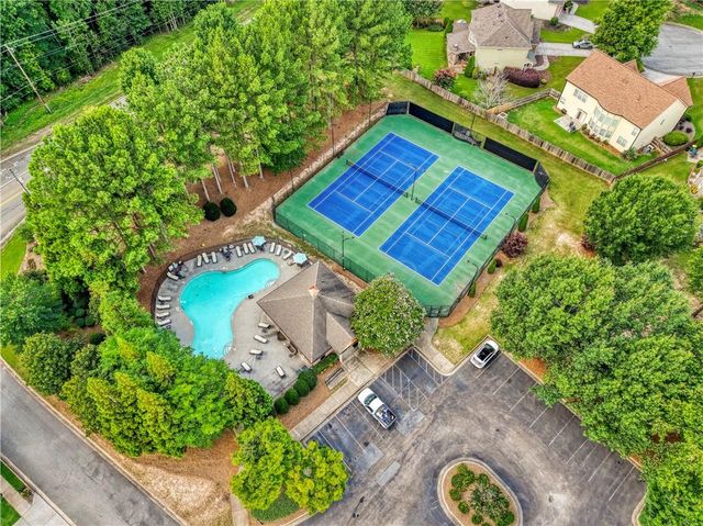 204 Northbrooke Court, Woodstock, GA 30188