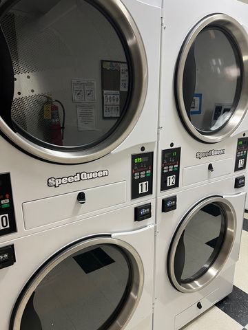 2400 WINDSOR MALL 2H, Park Ridge, IL 60068