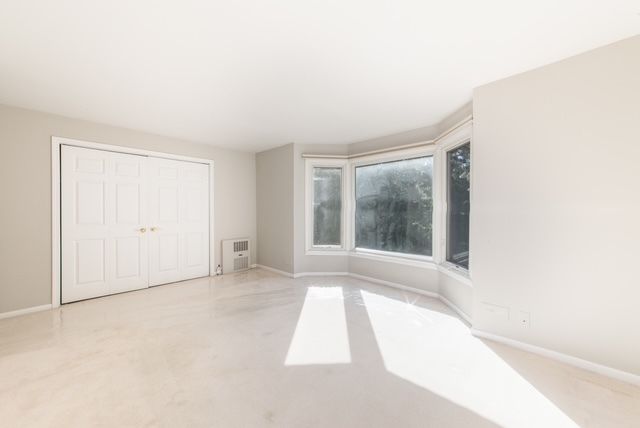 2400 WINDSOR MALL 2H, Park Ridge, IL 60068