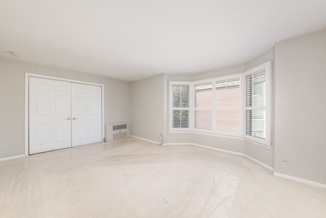 2400 WINDSOR MALL 2H, Park Ridge, IL 60068