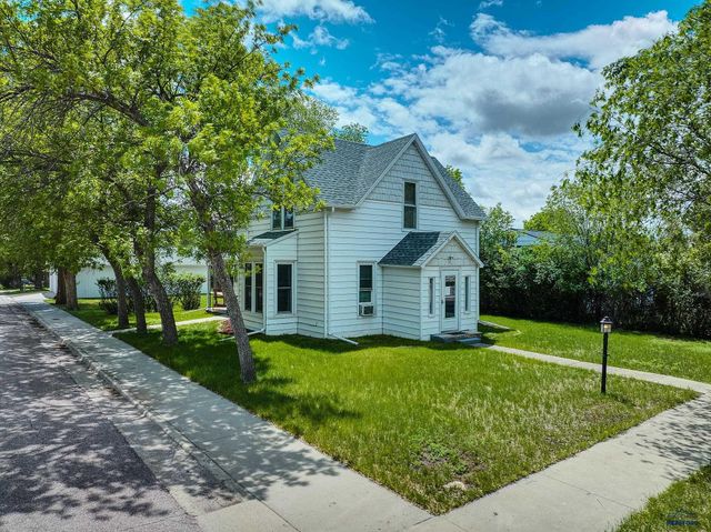 1401 BALTIMORE AVE, Hot Springs, SD 57747