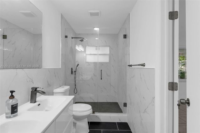 5971 W 13th Ave, Hialeah, FL 33012