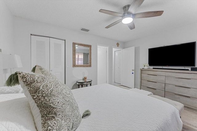 5648 Kimberton Way, Lake Worth, FL 33463