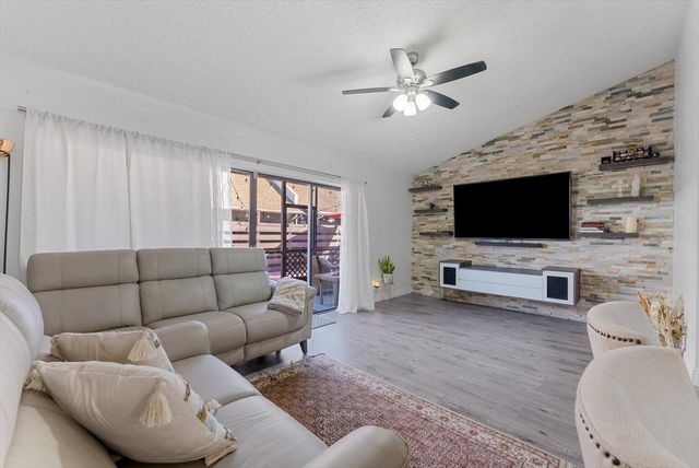 5648 Kimberton Way, Lake Worth, FL 33463